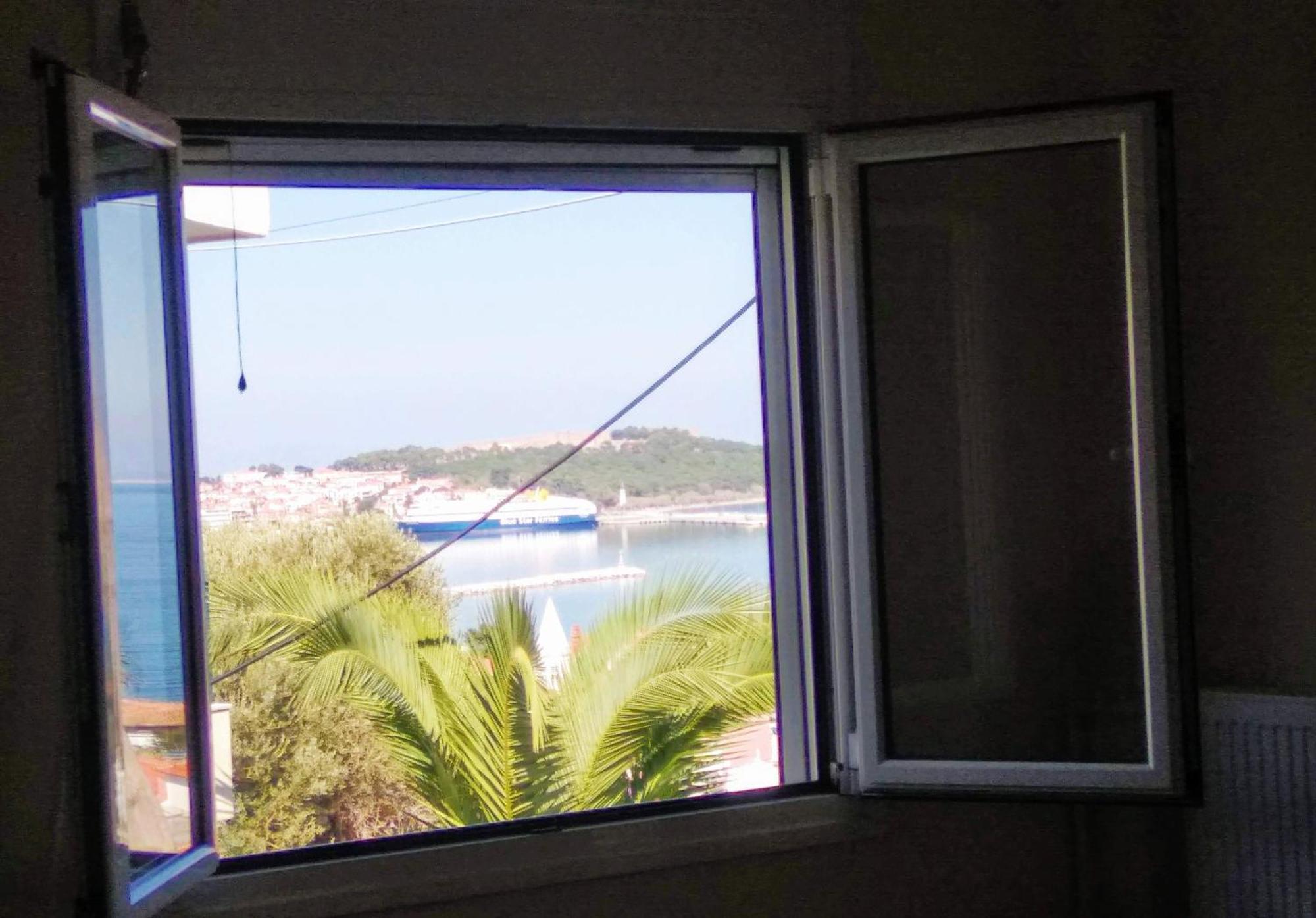 Akadimia Luxury Apartment Mytilene Ngoại thất bức ảnh